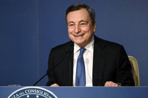 La conferenza per spiegare l'obbligo: quando parla Draghi