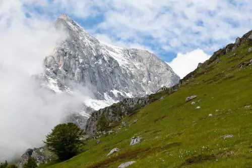 Abruzzo, tra i monti per scorgere il gigante che dorme