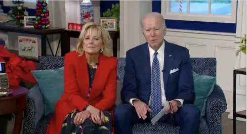 Biden insultato in diretta. Cala il gelo in studio