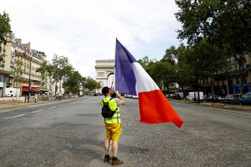 Covid, il caso da osservare: cosa succede in Francia