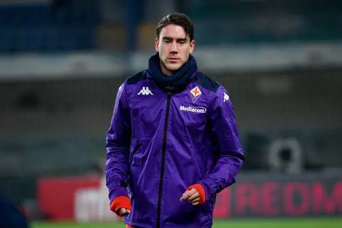 Vlahovic è davvero un "traditore"? Cosa rivela la sua firma...