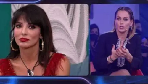 Sonia Bruganelli asfalta Miriana: "Copia-incolla come con Nicola. Hai 50 anni...."