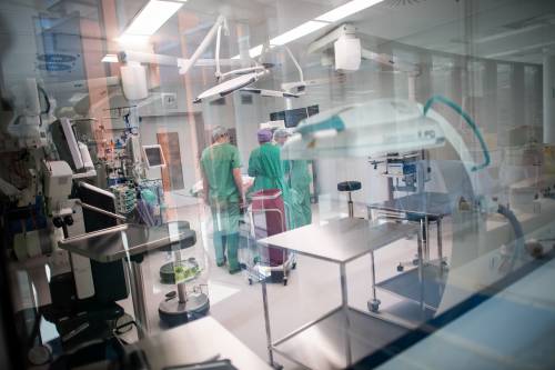"Allungano le mani anche in sala operatoria": le accuse sulle molestie sessuali in ospedale