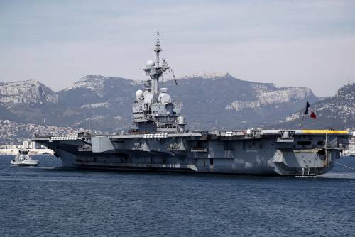Prove di intesa tra Usa e Francia: cosa cambia con le nuove portaerei