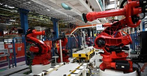 Auto alle corde: zero aiuti, investimenti a rischio