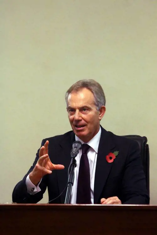Blair boccia le politiche green. "Così sono destinate a fallire"