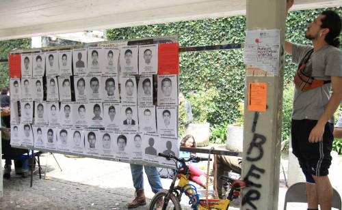 "Bugia storica", così 43 studenti scomparvero nel nulla