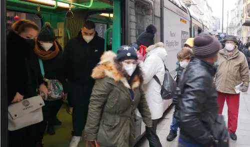 "Nessuno canti vittoria". L'Oms frena sulla fine della pandemia