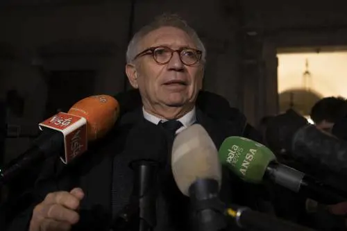 L'ex ministro si offende. Poi fa pace con Valditara