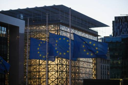 Mossa di Italia e Francia sul debito: cosa succede a Bruxelles