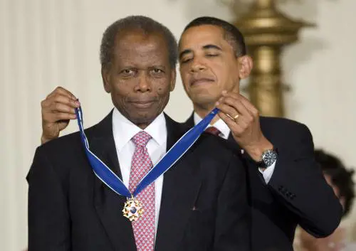 Addio a Sidney Poitier
