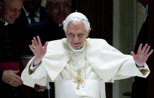 Le scuse di Ratzinger alle vittime degli abusi. "Ma non sono bugiardo"