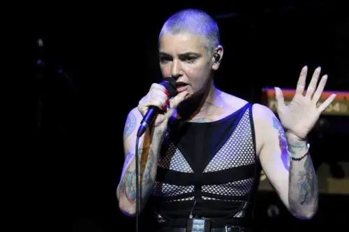 "Non merito di vivere": Sinead O'Connor ricoverata dopo la morte del figlio