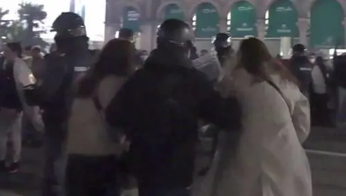 Capodanno choc a Milano. "Un attacco prestabilito"