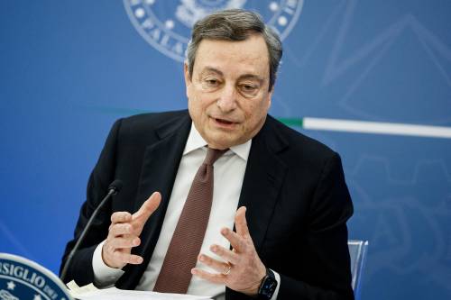 Il gioco del Pd: fare filtrare nomi di centrodestra per portare Draghi