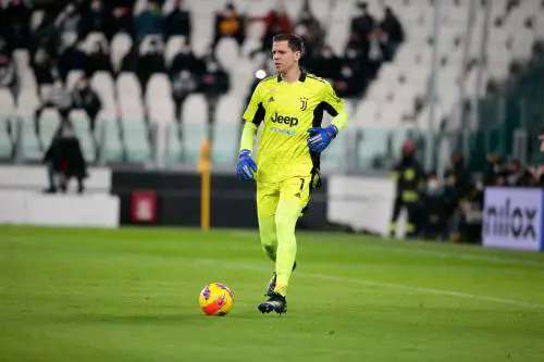 Contagi, niente quota 13 ma conta la percentuale. Il "protocollo" Szczesny