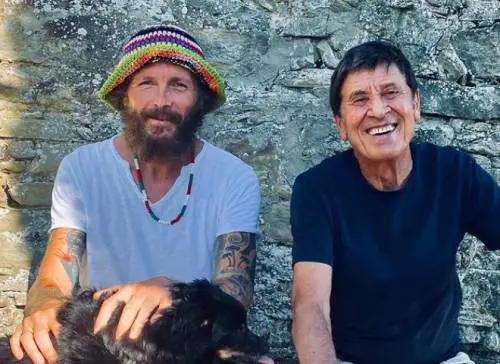 "Non ho la testa". E Jovanotti gela Amadeus