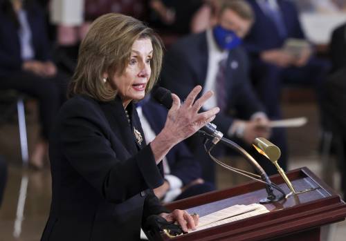 "Soldi con le Big Tech": smascherata l'anti-Trump Nancy Pelosi 