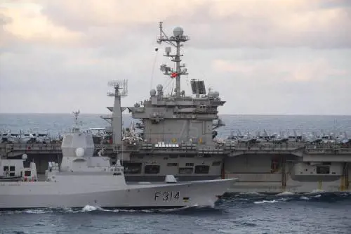 Esercitazioni e aerei, la morsa della Nato. Blinken smuove la Cina: "Stop alle armi"