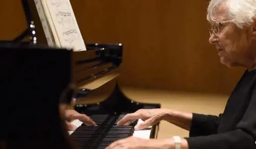 L'ex bimba prodigio e il disco a 97 anni