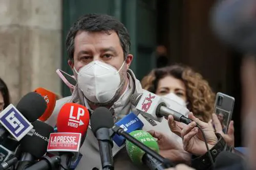 Salvini sveglia il sindaco. E Fi porta al prefetto un "pacchetto sicurezza"