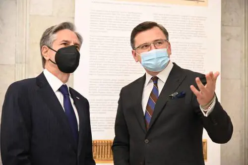 Gli Usa finanziano l'Ucraina: "Putin scelga la pace"