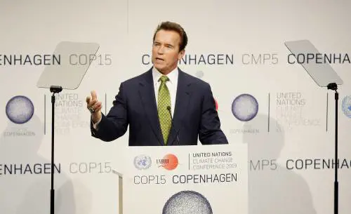 Così Schwarzenegger è diventato un mito. Mostrando anche i muscoli che ha nel cervello