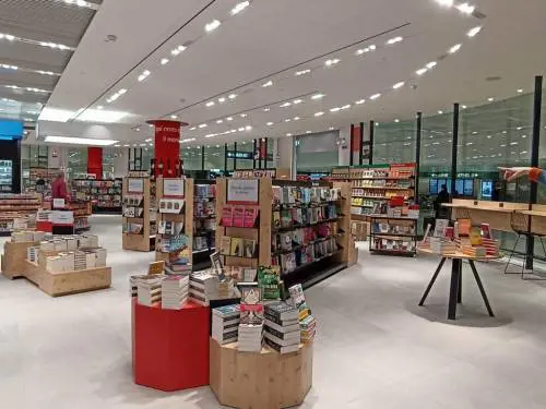 In volo con i libri, nuovo spazio Feltrinelli a Milano Malpensa