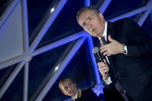 Altavilla lascia la presidenza di Ita