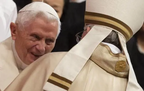 Pedofilia, ecco cosa c'è dietro l'attacco a Ratzinger