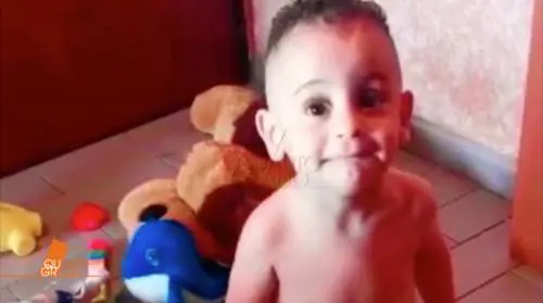 Evan, ucciso a due anni. "La mamma mentì mentre moriva tra le sue braccia"