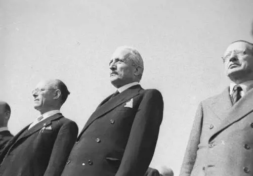 De Nicola, il presidente provvisorio. Fu lui a promulgare la Costituzione