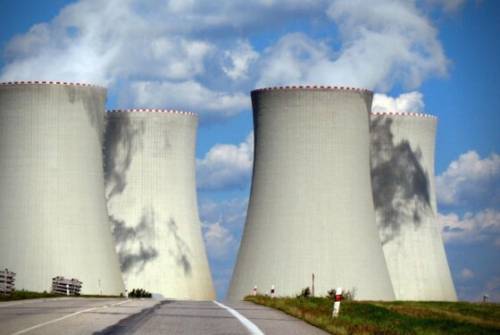Nucleare, il gioco dei pazzi in Ue (che peserà in bolletta)