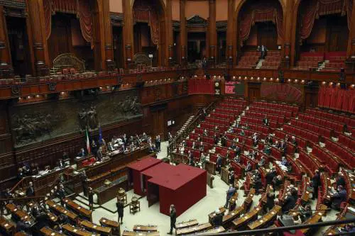 Colle, fumata nera al primo scrutinio: ecco tutti i voti