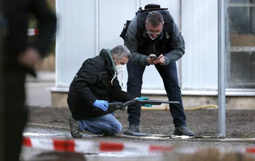 Terrore all'università: studente spara in aula. Una vittima, poi si uccide