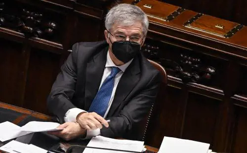 È record per il Pil 2021, mai così alto da 50 anni. Borsa e spread festeggiano il bis al Quirinale