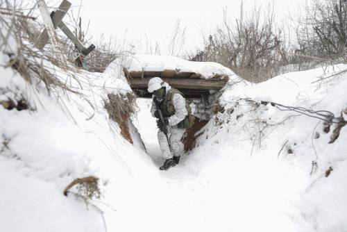 Severodonestk, Donbass. Il Venerdì Santo di sangue per un’ora sotto le bombe sparate dai droni dei russi contro la base militare