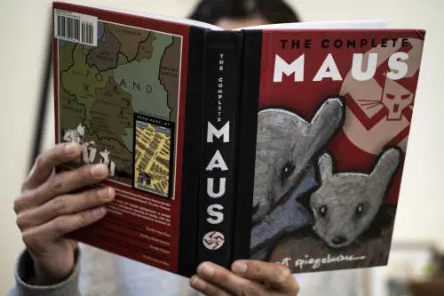 "Rimuovete Maus": cancel culture contro l'opera sull'Olocausto
