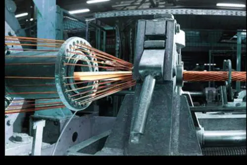 Fibra ottica, a rischio lo stabilimento di Battipaglia che conta 300 dipendenti
