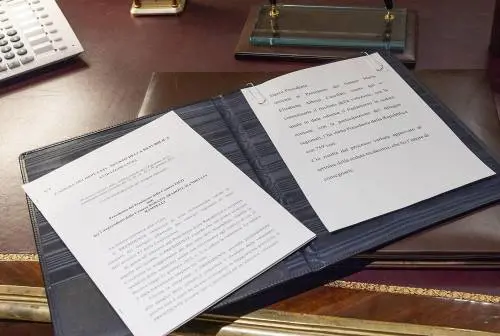 E adesso siamo pronti a prenderci tanti ceffoni nel discorso di apertura