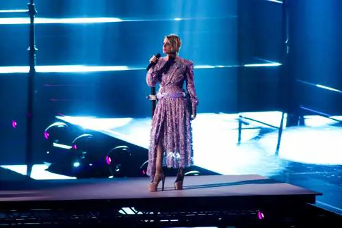 "Non gioco per vincere, anzi tifo Elisa e Morandi"