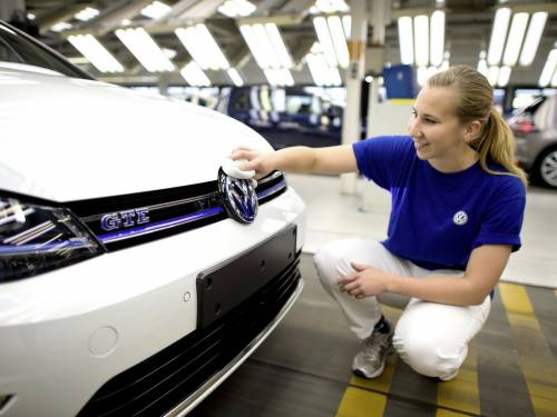 Svolta elettrica: le incongruità di Volkswagen