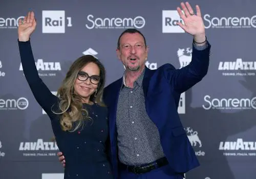 "Legalizzare la cannabis". Ornella Muti è un caso: "La Rai chiarisca"