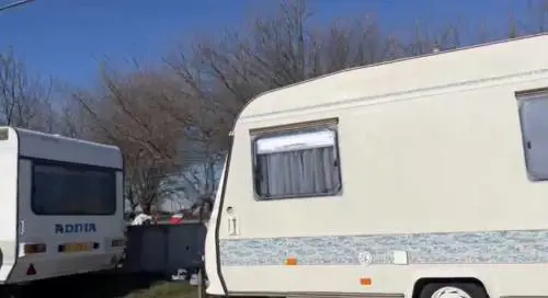 Nasce nuovo accampamento rom a Milano nel silenzio della sinistra