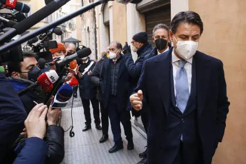 "Non c'è fondamento". Quei dubbi sul ricorso di Conte