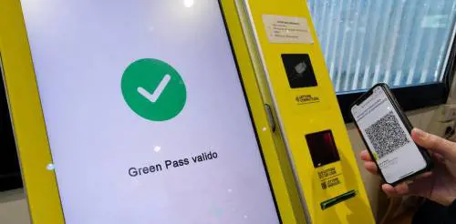 Traditi dal Green pass: arrestati tre passeur indiani