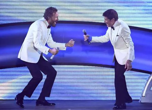 Jova autore e super ospite: è "conflitto di interessi"?