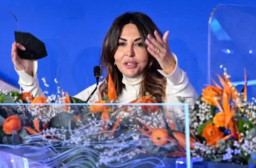 La Ferilli è stufa: "Incontrada? Basta crociate su body shaming"