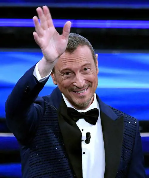 "Squadra che vince non cambia". Spunta l'idea dell'Amadeus quater