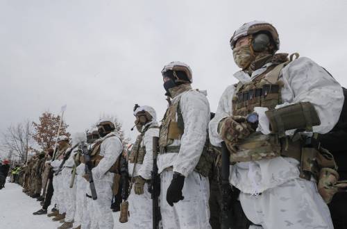 "Accerchiati da Nord a Sud". Scatta la trappola di Putin per gli Stati Uniti